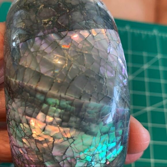 Iridescent Shell fragment vintage bangle bracelet - Picture 10 of 10